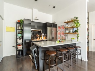 2037 Rue Clark Photo 5