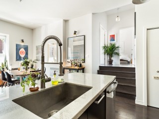 2037 Rue Clark Photo 8