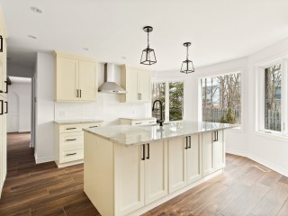 141 Av. Jasper Photo 1
